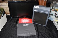 Simon Slide Viewing System & 19" LCD TV