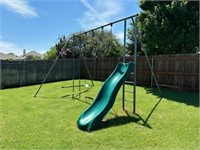 Swing Set - Located In Wylie, TX. - SEE NOTE