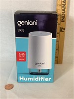 Geniani Erie 8.45 Oz. Humidifier New In Box