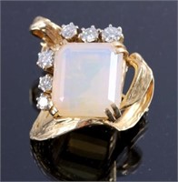 18K Gold Contraluz Opal & Diamond Pendant Brooch