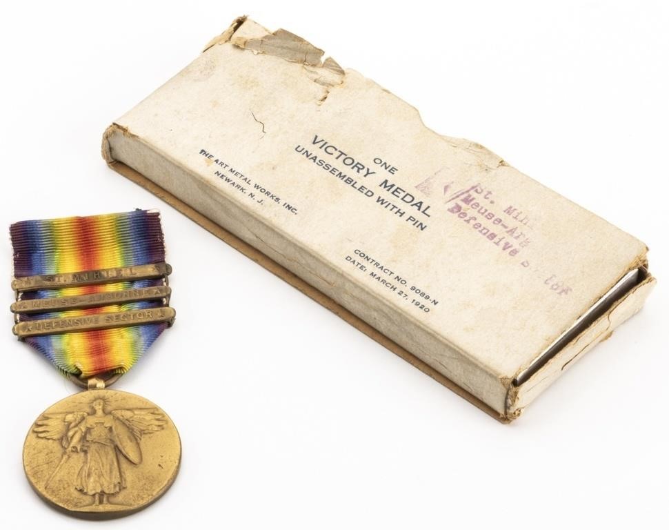 Original U.S. WWI 3-Clasp Victory Medal in Box