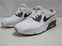 Nike Air Shoes Sz 8.5 Pre-Owned