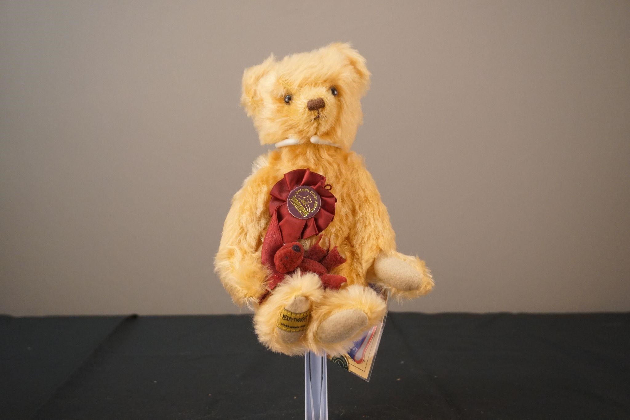 Vintage Merrythought Bear