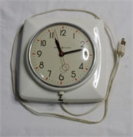 Vintage GE Electric Wall Clock Model 20H2
