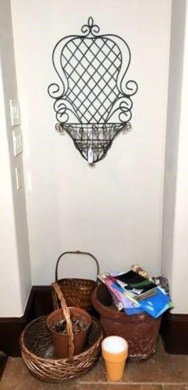 Wire Wall Décor Holder & Planters