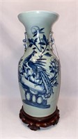 BLUE & WHITE ORIENTAL VASE W/ BASE