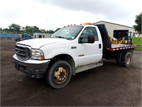 2004 Ford F550 XLT SD S/A Stake Truck