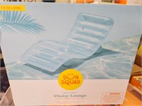 2 Chaise Lounge floats