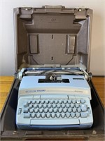 Vintage Electric Coronet Typewriter With Case