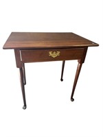 SOLID MAHOGANY QUEEN ANNE 1 DRAWER TABLE