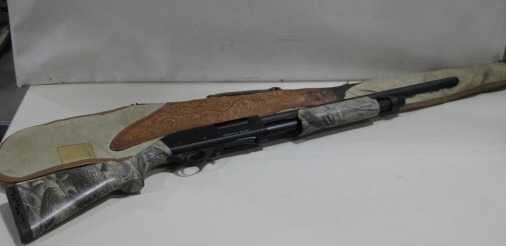 Charles Daly Realtree 20ga 3in Pump Shotgun &Case