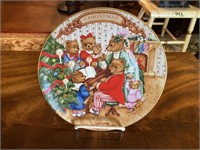1989 Avon Together For Christmas Plate