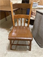 VINTAGE CHAIR