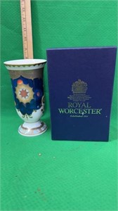 Royal Worcester fine porcelain vase