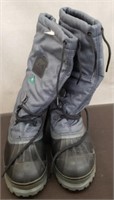 Pair of Sorel Sz 9 Men's Steel Toe Snow Boots