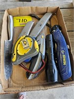 TAPE MEASURE, RAZOR KNIVES