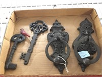Metal door knockers & keys