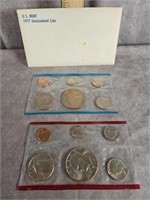 1977 UNITED STATES UNCIRCULATED COIN SET