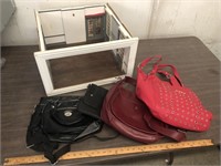 MODEL DISPLAY AND PURSES