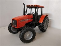 Agco RT 120 tractor with cab 1/16