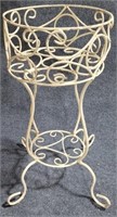 Wire metal planter, 27 x 19