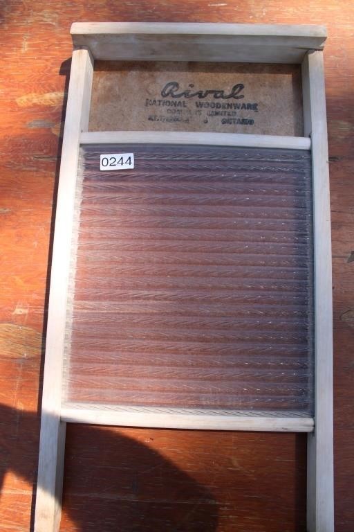 Rival Glass Washboard