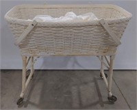 (D) Woven White Collapsing Baby Crib. 32" x 18".