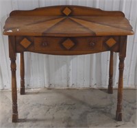 (AI) Vintage Wooden Decorative Desk. W/Pull Out