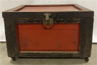 (AD) Vintage red wooden chest on wheels Appr 13.5