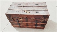 Vintage Trunk (Latch has been removed) Lid
