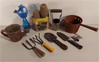 Garden Tools & Decor