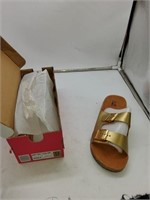 Kali gold size 9 shoes