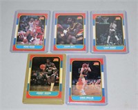 LOT OF 5 1986 FLEER BASKETBALL CARDS (INCLUDES JOH