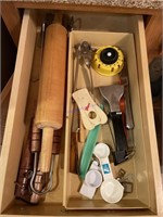 Contents of Kitchen Drawer