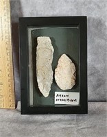 NATIVE AMERICAN  ARTIFACTS IN DISPLAY 7" x 5"