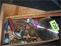 Nifty Things in a Wood Box
