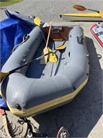 Avon Inflatable Boat -10ft- cap. 5 person