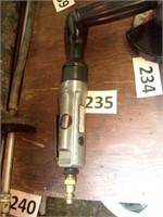 pneumatic impact wrench