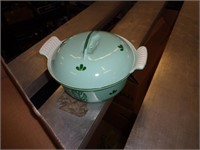 HOLLAND ENAMELED CAST IRON CASSEROLE