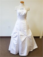 Beautiful Beaded David's Bridal Wedding Dress