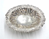 Good Victorian sterling silver sweetmeat bowl