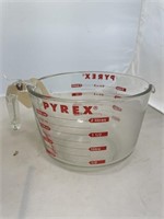 Pyrex Measuring Bowl 2 Cup