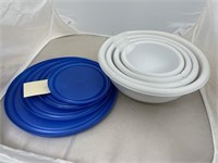 Sterlite Plastic Storage Bowls w/Lids