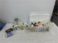 Tub of personal hygiene samples includes shampoo