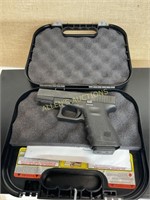 GLOCK 19 9MMX19 PISTOL WITH CASE