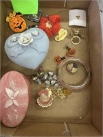 Asst Costume Jewelry & Trinket Boxes
