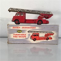 DINKY TOY TURNTABLE FIRE ESCAPE TRUCK