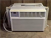 Window ac unit owner states it works