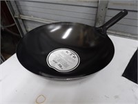 NEW 15.5"  WOK W/HANDLE