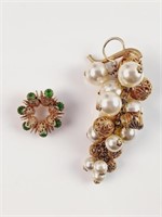 2 Vintage Brooches: Faux Pearl Grape Cluster